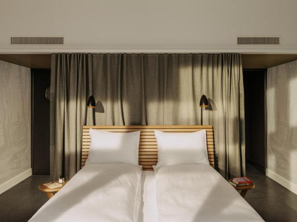 Boutique & Design Hotel Volkshaus Basel : photo 6 de la chambre chambre d'angle