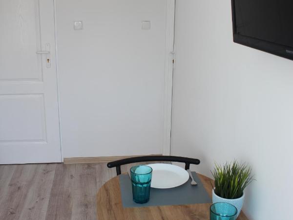 Szafirowy Zakątek : photo 6 de la chambre chambre double avec terrasse