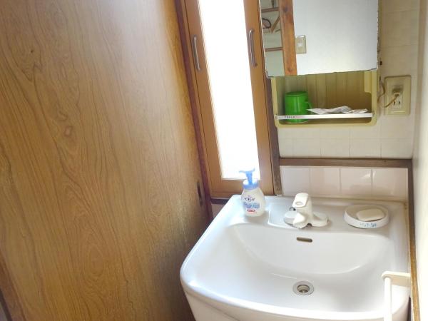 Imazato Ryokan : photo 5 de la chambre chambre simple de style japonais avec salle de bains commune