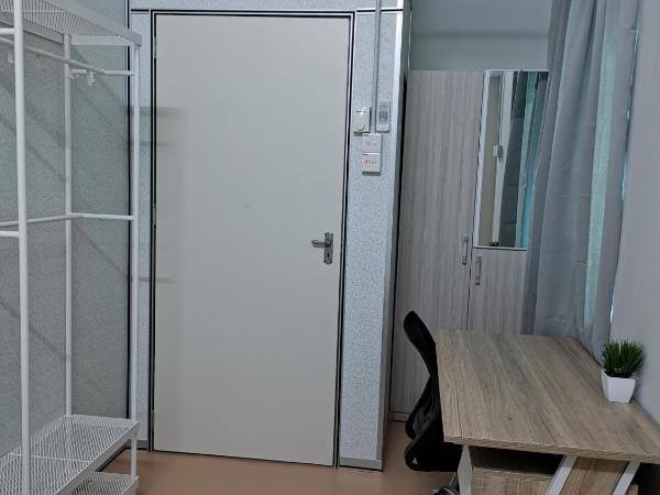 G Fortune Guest House Victoria Green : photo 4 de la chambre chambre double avec salle de bains commune