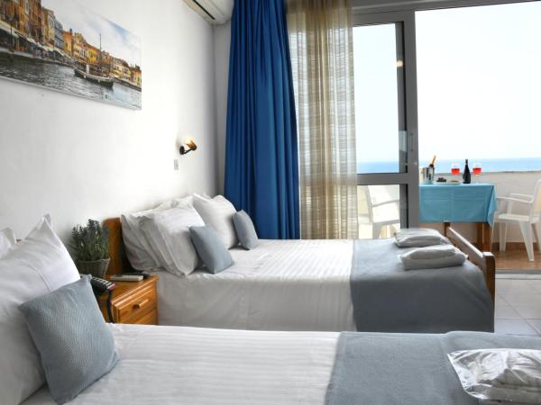 Klinakis Beach Hotel : photo 1 de la chambre chambre double supérieure - vue sur mer
