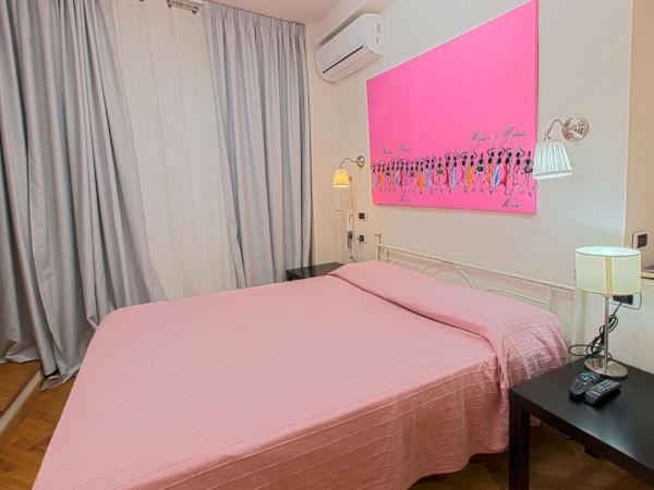 Maison Savoia B&b Apartment : photo 3 de la chambre chambre triple