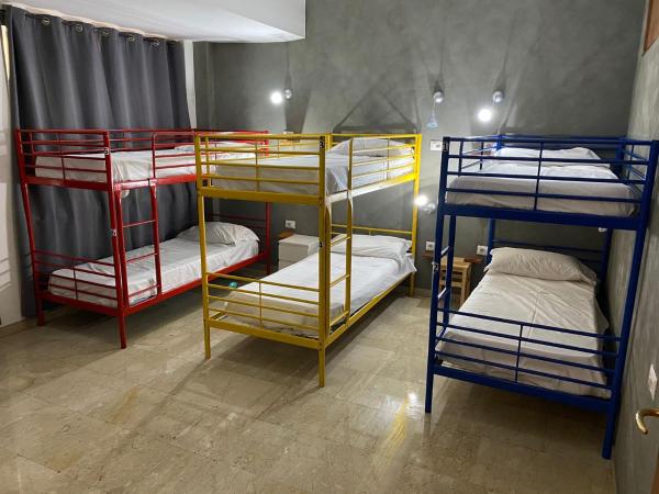 Lion Hostel : photo 1 de la chambre lit dans dortoir mixte de 8 lits 