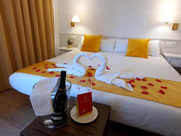 Hotel Mireia : photo 9 de la chambre chambre double ou lits jumeaux avec balcon