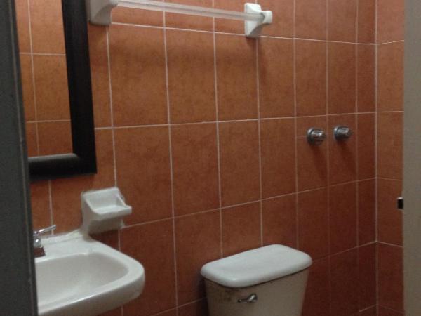 Hotel Xalapa : photo 8 de la chambre chambre lit king-size deluxe