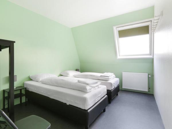 Hans Brinker Hostel Amsterdam : photo 3 de la chambre chambre lits jumeaux deluxe