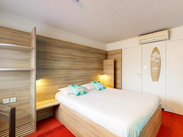 Everhotel route64 Tarbes-Ibos : photo 5 de la chambre chambre familiale