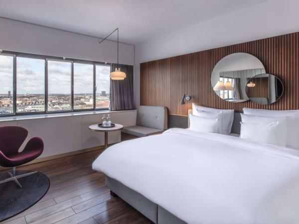 Radisson Collection Royal Hotel, Copenhagen : photo 1 de la chambre chambre supérieure collection - vue sur toits