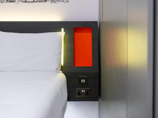 easyHotel Oxford : photo 3 de la chambre chambre double sans fenêtre