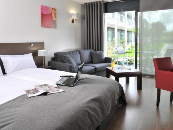 Hotel Eden Park Pau Est, avec Piscine : photo 1 de la chambre chambre lit queen-size