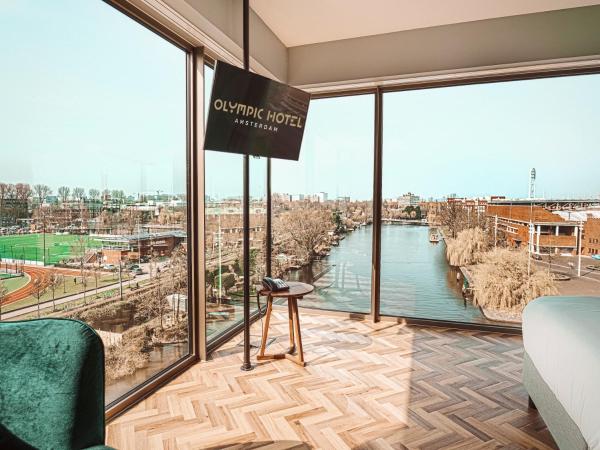 Olympic Hotel : photo 8 de la chambre chambre lit king-size - accessible aux personnes à mobilité réduite