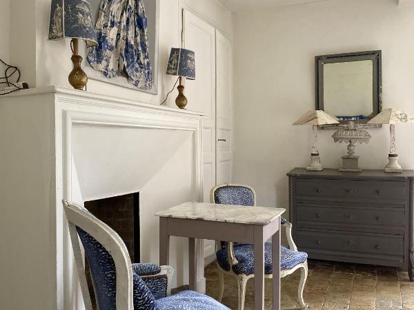 La Maison d'Aline - Honfleur - Maison d'Hôte De Charme A La Normande : photo 6 de la chambre chambre triple avec douche