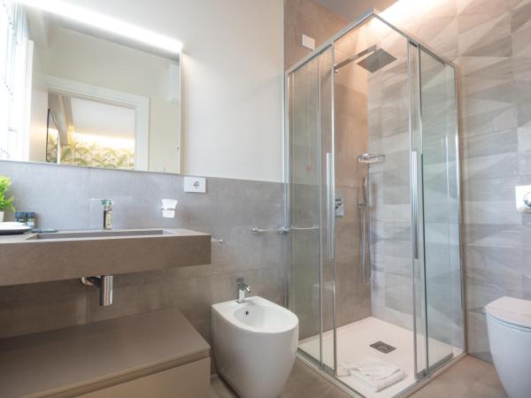 Truly Verona : photo 2 de la chambre chambre double - vue sur ville - piazza cittadella 16