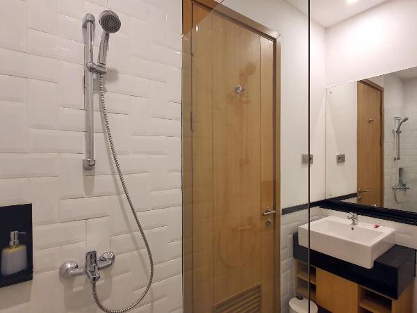 Ra Inn Kemang : photo 2 de la chambre chambre double ou lits jumeaux standard avec balcon