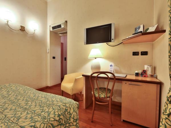 Best Western Plus Hotel Genova : photo 1 de la chambre chambre simple classique
