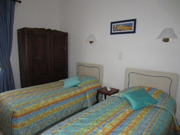 Hotel Belle Vue : photo 1 de la chambre chambre double ou lits jumeaux standard - vue sur collines