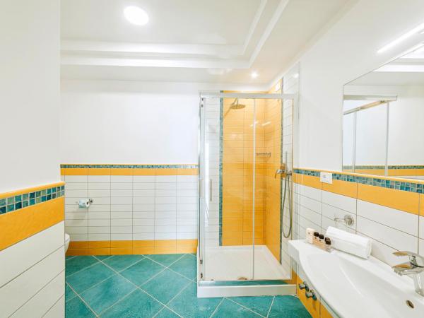 Hotel Cava Dell'Isola : photo 5 de la chambre chambre double ou lits jumeaux standard