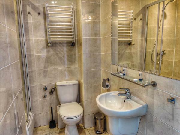 Hotel Logos : photo 4 de la chambre chambre lits jumeaux