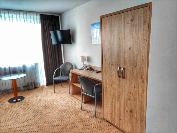 Hotel Logos : photo 5 de la chambre chambre lits jumeaux deluxe