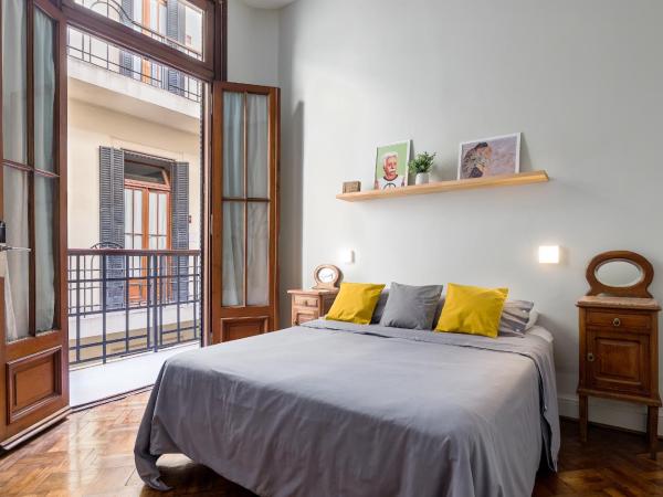 Milhouse Avenue : photo 1 de la chambre chambre double avec salle de bains privative