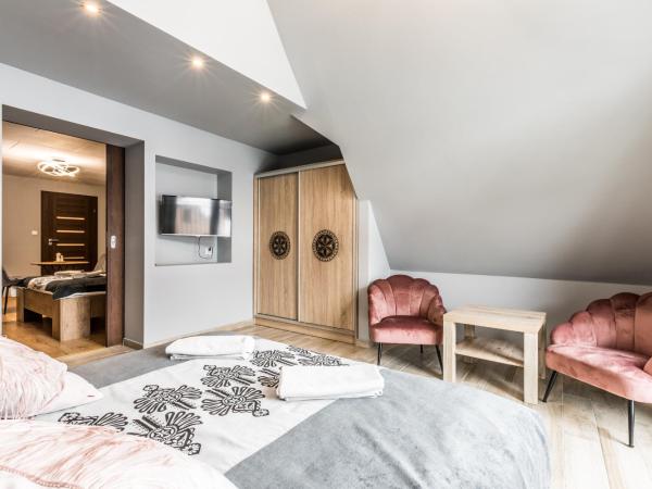 Willa u Baranów : photo 3 de la chambre chambre quadruple avec balcon