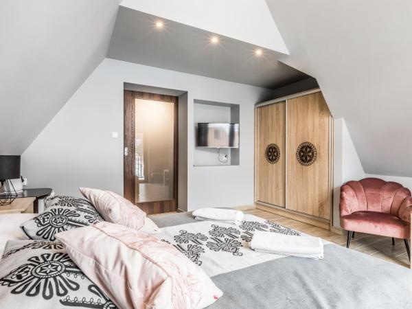 Willa u Baranów : photo 5 de la chambre chambre quadruple avec balcon