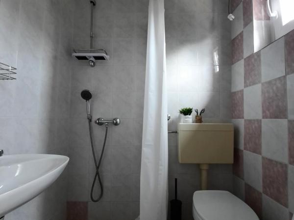 Green House : photo 6 de la chambre chambre lit king-size avec balcon