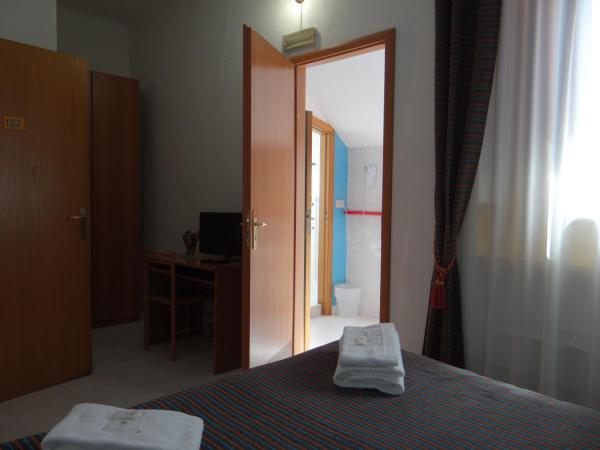 Hotel Amendola Fiera : photo 2 de la chambre chambre double