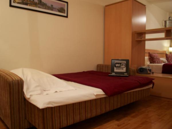 Apart San Diego Recoleta : photo 4 de la chambre chambre triple