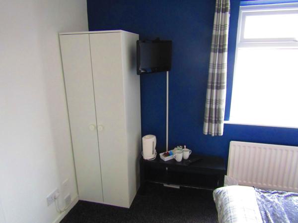 Alderley Hotel Blackpool : photo 4 de la chambre chambre simple avec salle de bains privative