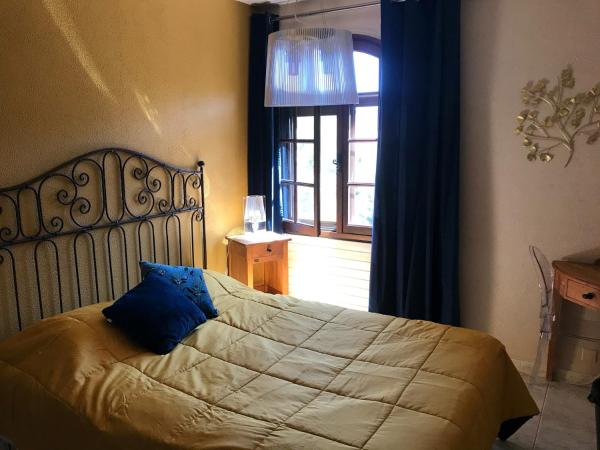 Logis Hôtel Le Manoir & Lounge : photo 1 de la chambre chambre simple Économique