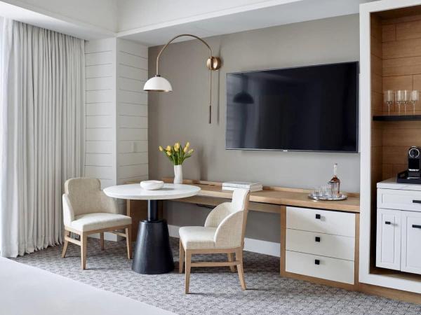 Four Seasons New Orleans : photo 1 de la chambre hébergement premier avec 2 lits doubles - adapté aux personnes malentendantes - vue sur rivière