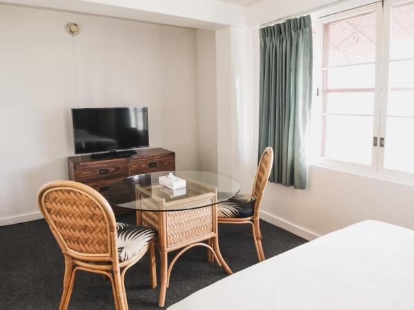 Royal Grove Waikiki : photo 4 de la chambre studio lit queen-size deluxe avec cuisine entièrement Équipée