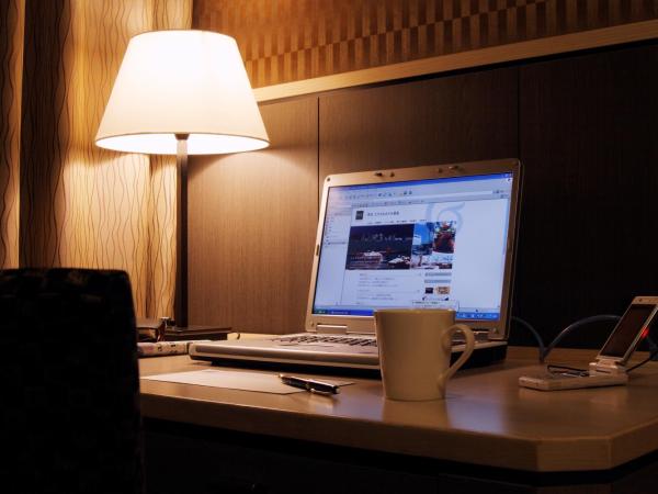 Shibuya Excel Hotel Tokyu : photo 5 de la chambre chambre double supérieure avec petit lit double - vue sur parc - non-fumeurs