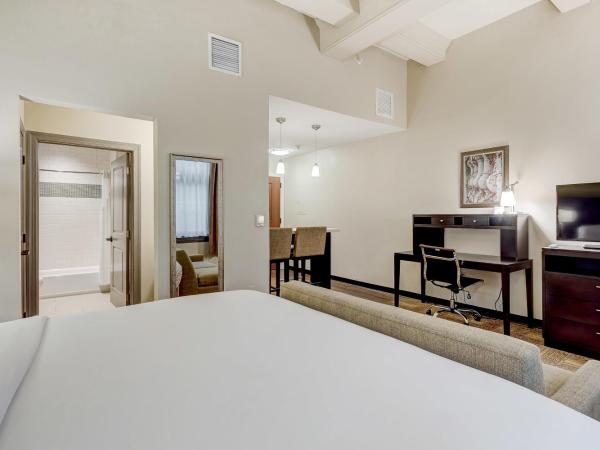 Staybridge Suites Baltimore - Inner Harbor, an IHG Hotel : photo 9 de la chambre studio lit king-size deluxe