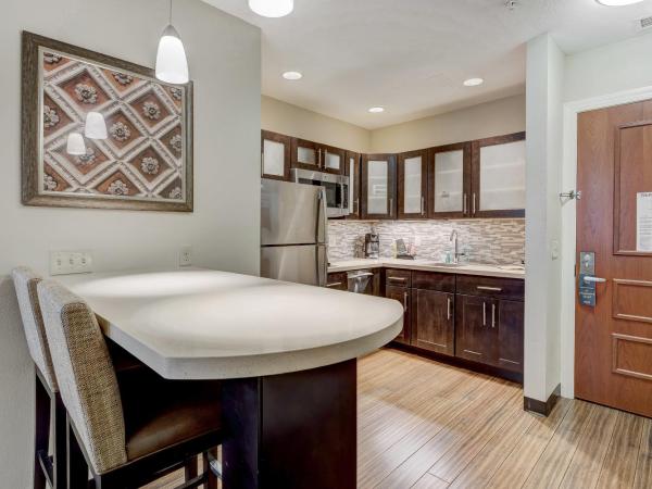 Staybridge Suites Baltimore - Inner Harbor, an IHG Hotel : photo 3 de la chambre studio lit king-size deluxe