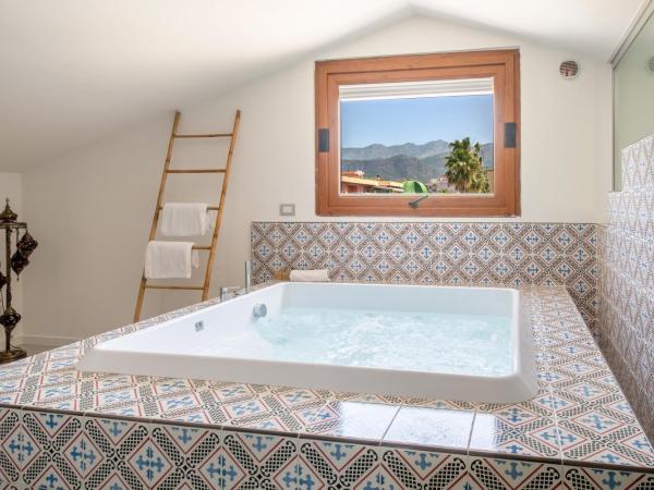 Hotel Nice : photo 1 de la chambre suite deluxe avec baignoire spa