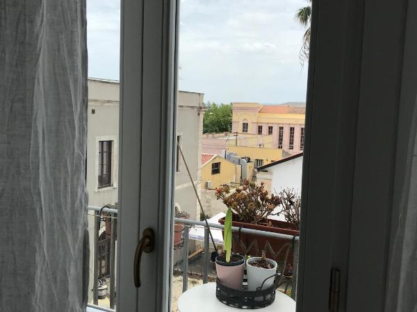 B&B Nike - Rooms Only : photo 5 de la chambre chambre double ou lits jumeaux avec balcon - vue sur mer