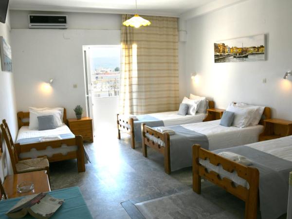 Klinakis Beach Hotel : photo 1 de la chambre chambre familiale Économique