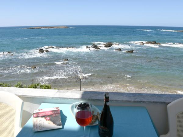 Klinakis Beach Hotel : photo 9 de la chambre chambre double - vue sur mer