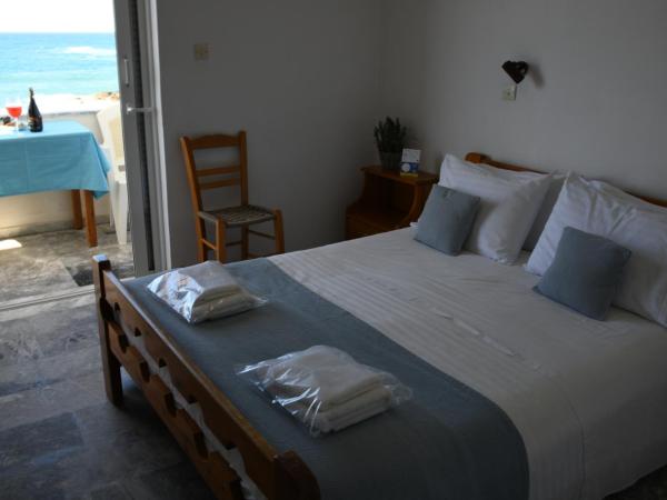 Klinakis Beach Hotel : photo 10 de la chambre chambre double - vue sur mer