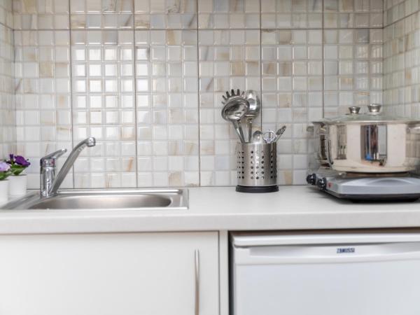 NAXOS DIAMOND Studios Apartments : photo 5 de la chambre chambre triple