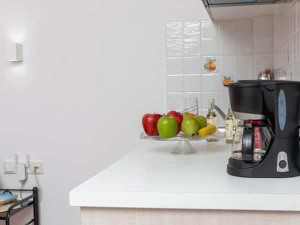 NAXOS DIAMOND Studios Apartments : photo 10 de la chambre chambre quadruple Économique