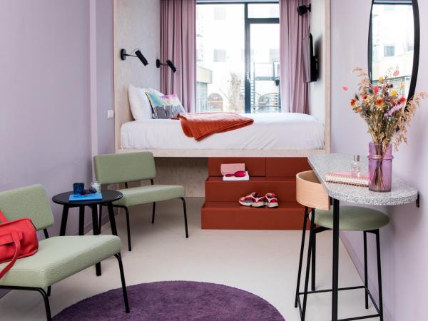 Hotel Unplugged : photo 2 de la chambre chambre lit king-size standard