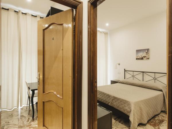 Giulietta nei Sassi : photo 8 de la chambre chambre familiale avec douche 