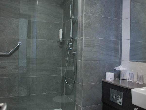 Maldron Hotel South Mall Cork City : photo 6 de la chambre chambre avec lit double et lit simple