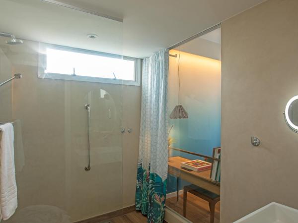 Mercure Rio Boutique Hotel Copacabana : photo 5 de la chambre executivo casal - varanda e vista lateral mar