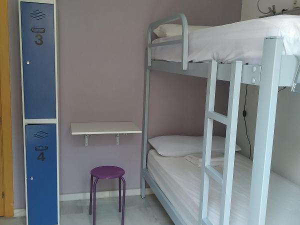 Granada Old Town Hostel : photo 3 de la chambre lit superposé dans dortoir de 4 lits