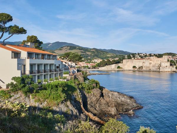 Les Roches Brunes : photo 6 de la chambre chambre double - vue sur mer