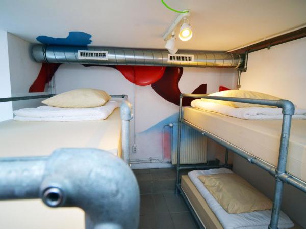 Will & Tate City Stay : photo 5 de la chambre lit dans dortoir de 8 lits 